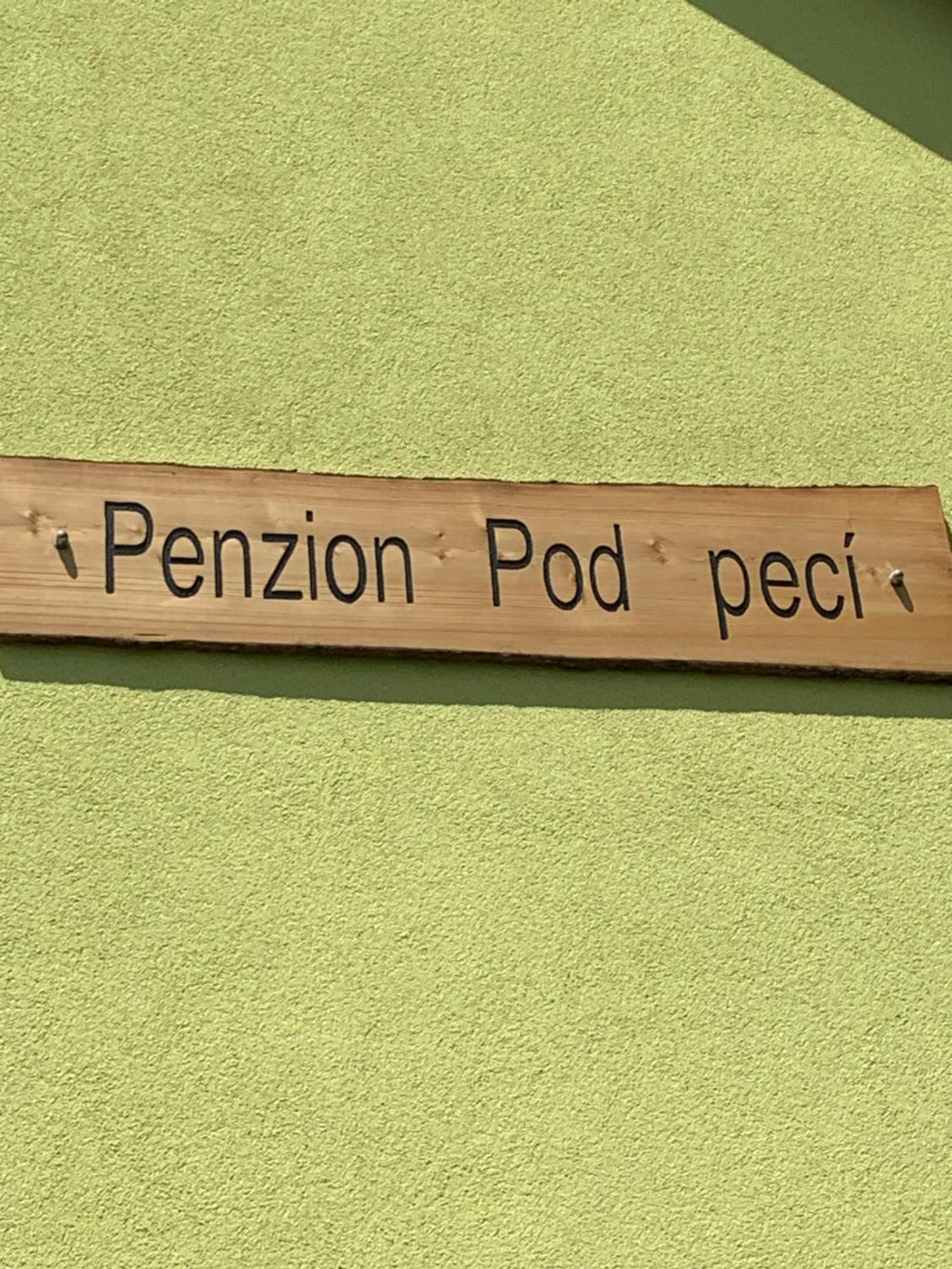 Penzion Pod Peci Lenora Exterior photo